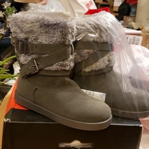 G by Guess Azzie Boots Grey Suede Faux Fur